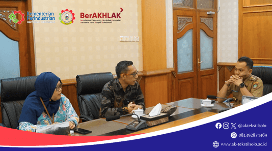 Pemkot Surakarta dan AK Tekstil Solo Sepakati Perpanjangan MoU serta Pemberian 100 Beasiswa bagi Generasi Muda