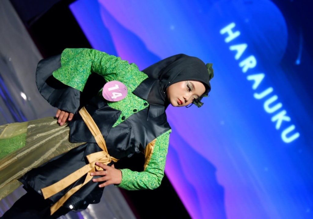 Mahasiswi AK-Tekstil Solo Raih Nominasi Terbaik di Batik Art Festival 2024