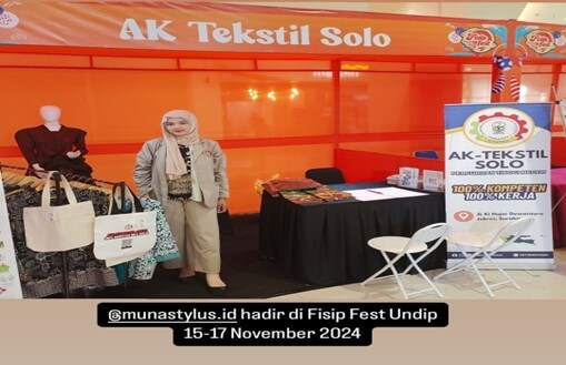 Tenant Inkubator Bisnis AK-Tekstil Solo Berpartisipasi di Job Fair FISIPFEST 2024 UNDIP