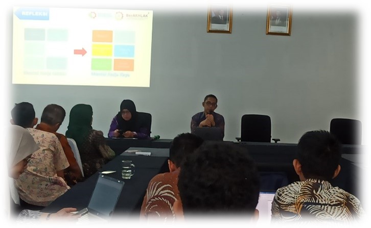 Kick Off Meeting Anggaran 2025: Awali Tahun dengan Refleksi dan Strategi di AK-Tekstil Solo