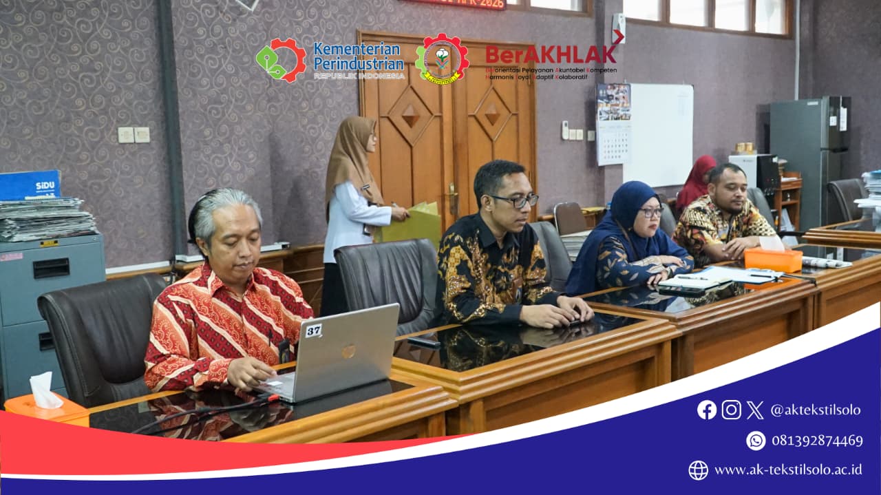 Audiensi AK Tekstil Solo dengan Komisi IV DPRD Kota Surakarta Bahas Penerimaan Mahasiswa Baru